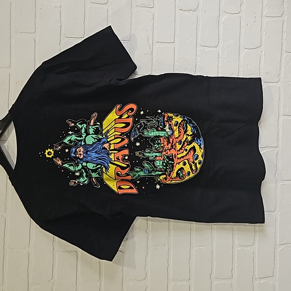 2/$10 Dravius tee - Picture 3 of 5